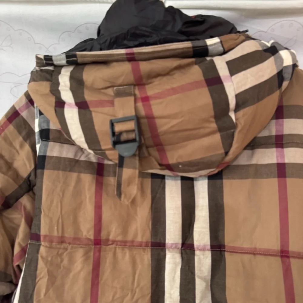 Burberry Signature Plaid Puffer Jacket - Picture 13 of 15